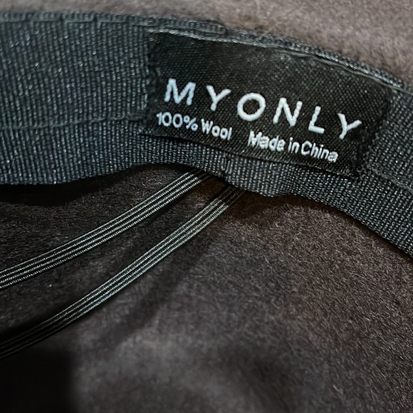 My only wool brown hat - Picture 4 of 6